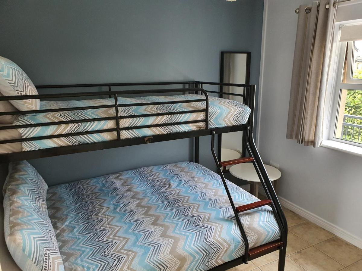 Beach Side Apartment バンドラン エクステリア 写真